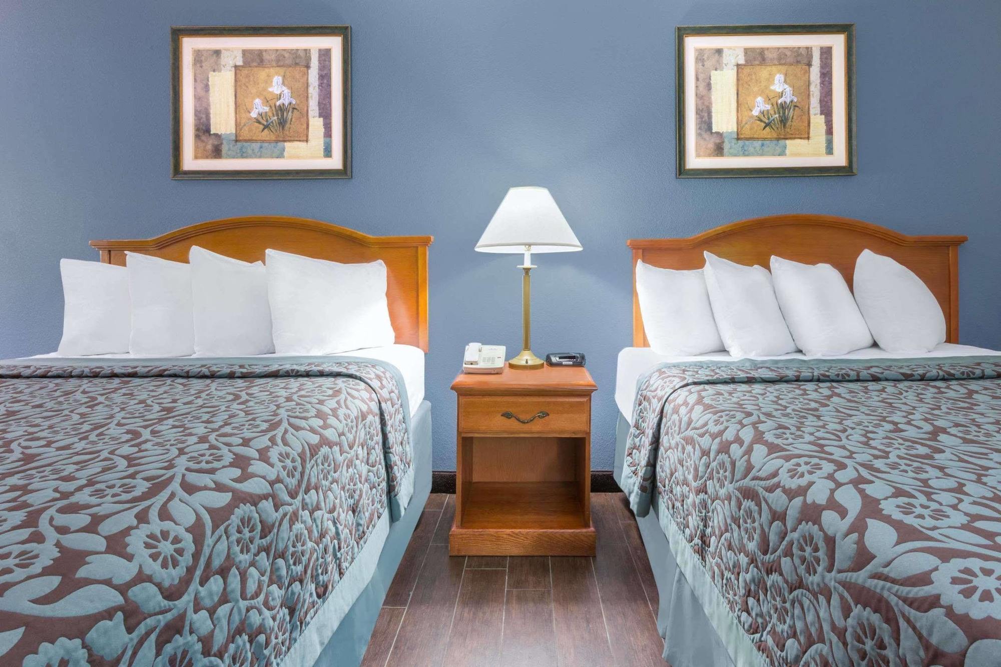 Days Inn By Wyndham Galliano La Esterno foto
