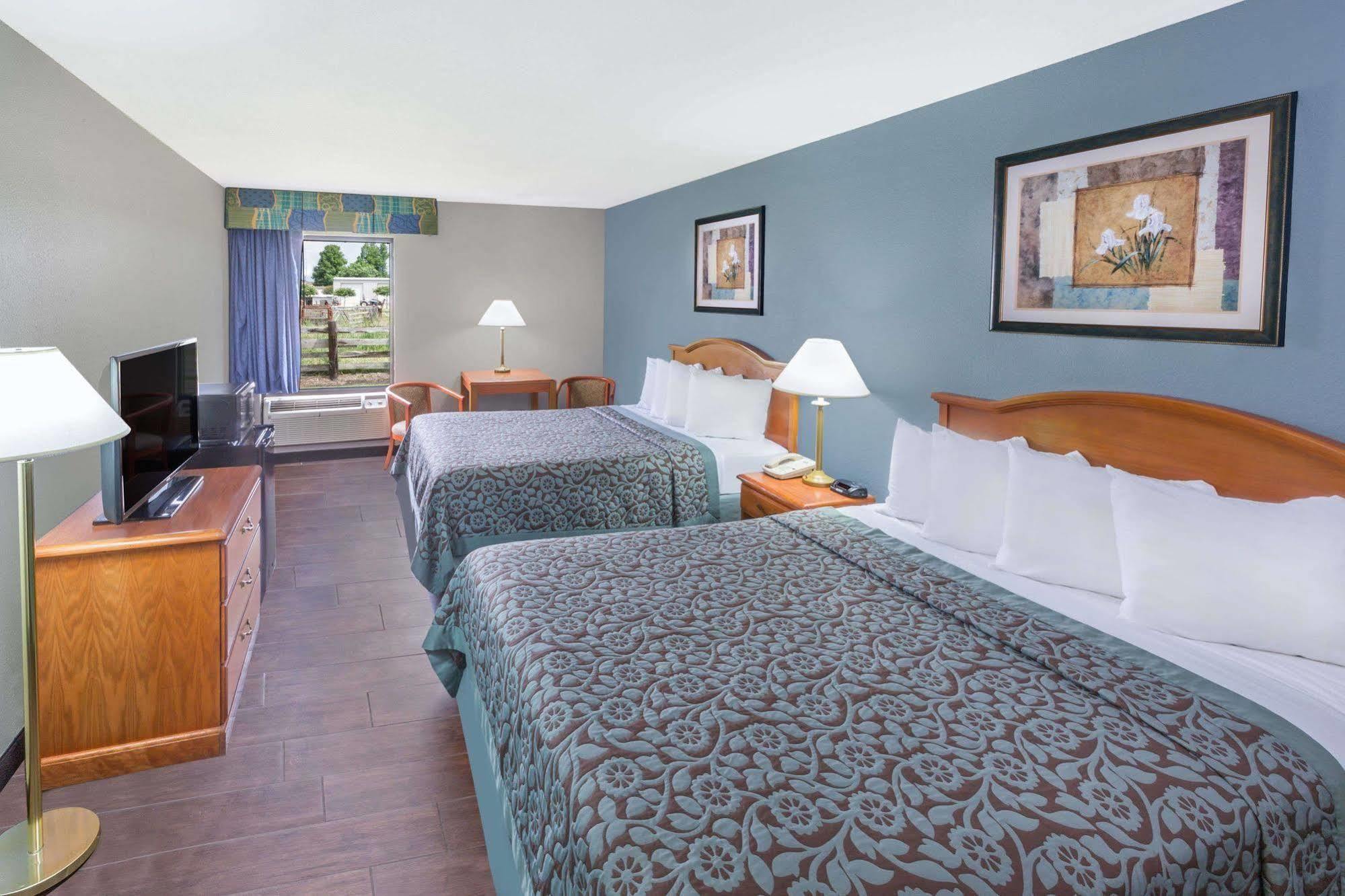 Days Inn By Wyndham Galliano La Esterno foto